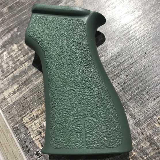 Пистолетная рукоятка US Palm AK Pistol Grip2