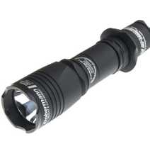 Тактический фонарь ARMYTEK DOBERMANN XP-L